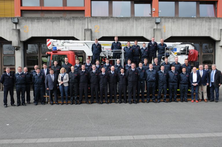 Neue berufliche Feuerwehrmänner werden Kreisweit ausgebildet