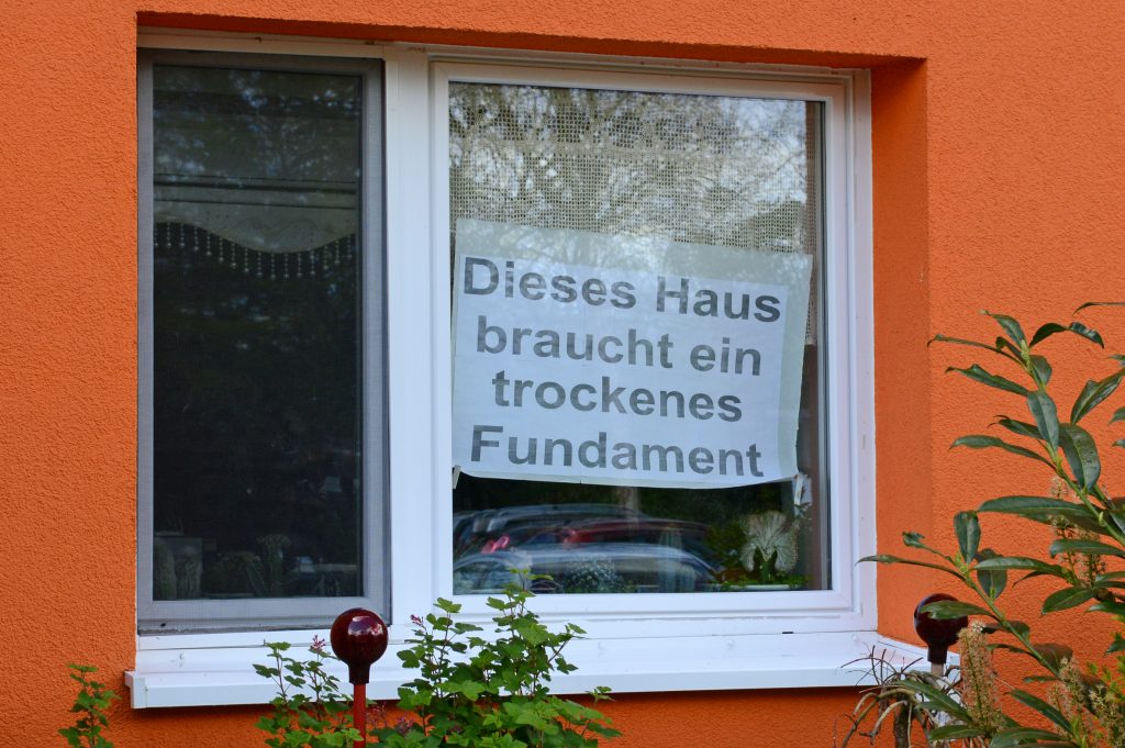Barkenberger LEG Mieter beklagen Missstände mit Plakaten in ihren Fenstern