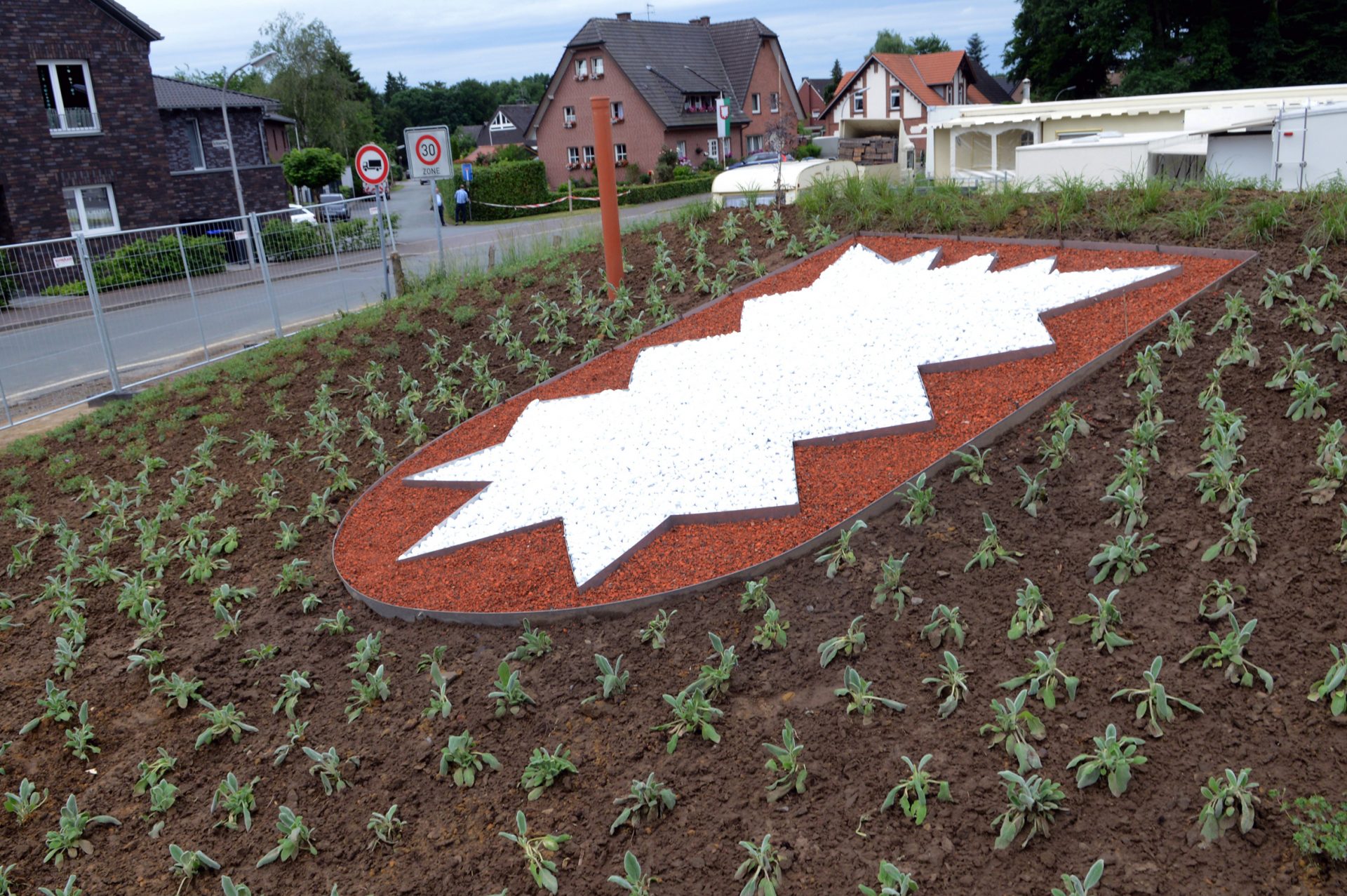 Willkommenshügel am Lembecker Schützenfestplatz
