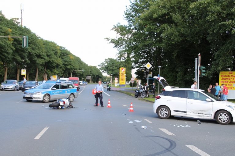 Motorradfahrer schwer verletzt
