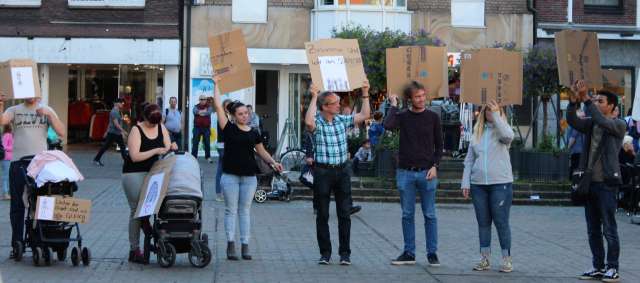 Flashmob der Young Caritasin Dorsten Flashmob Dorsten 2018 (1)