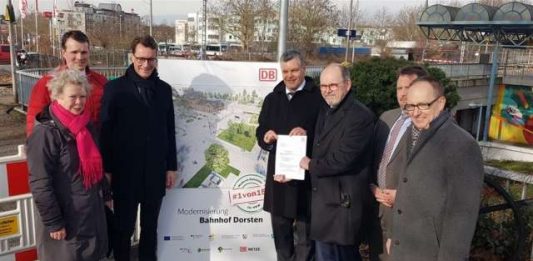 Hendrik Wüst besucht Bahnhof Dorsten