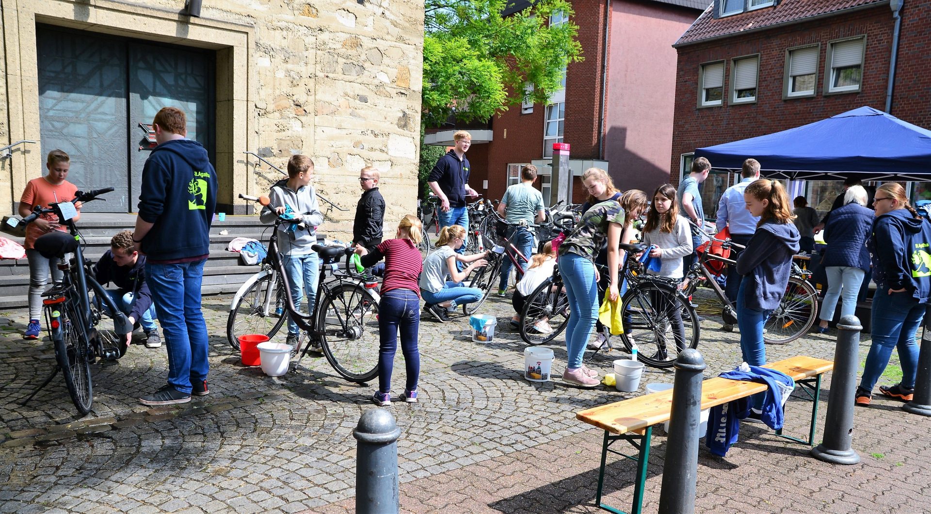 Fahrrad-Waschaktion St. Agatha