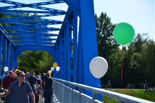 Br&uuml;ckenfest hervest Br&uuml;cke er&ouml;ffnet