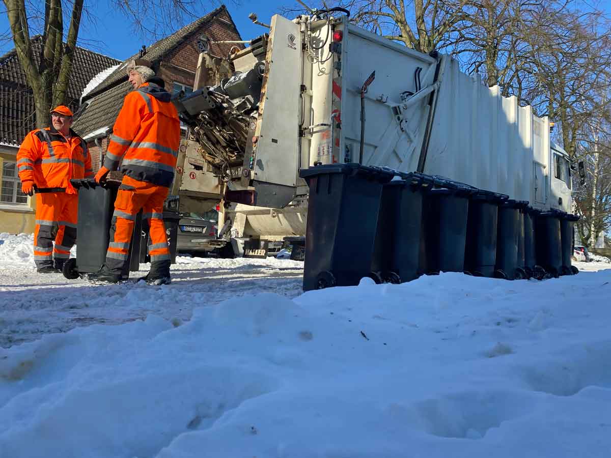Müllabfuhr im Schnee Dorsten 2021