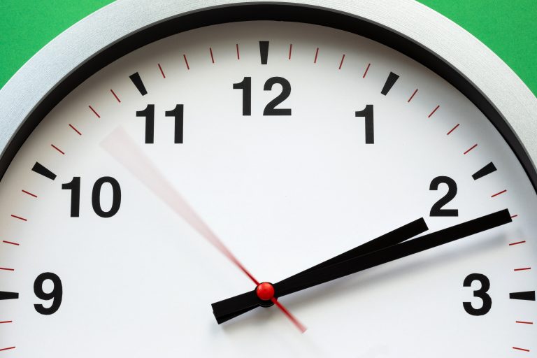 Städtische Dienststellen und Einrichtungen öffnen am 6. April erst um 14 Uhr
