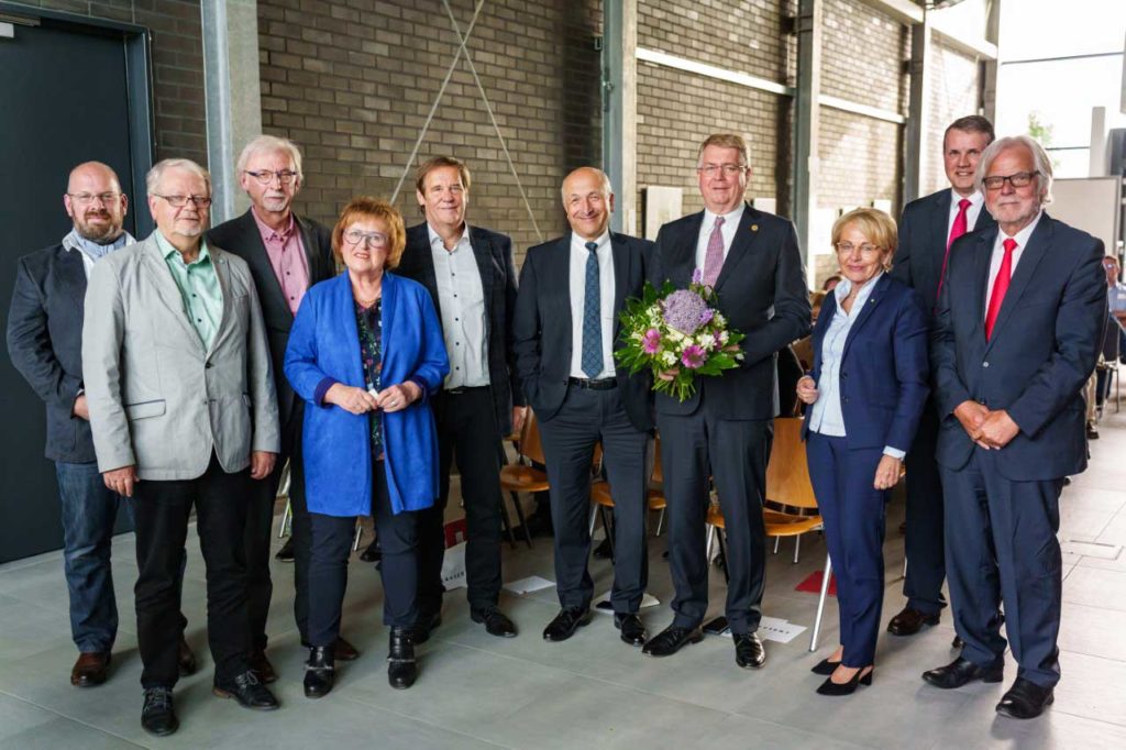 Ehrung-Herr-Tönjes-Ehrennadel-Stadt-Dorsten