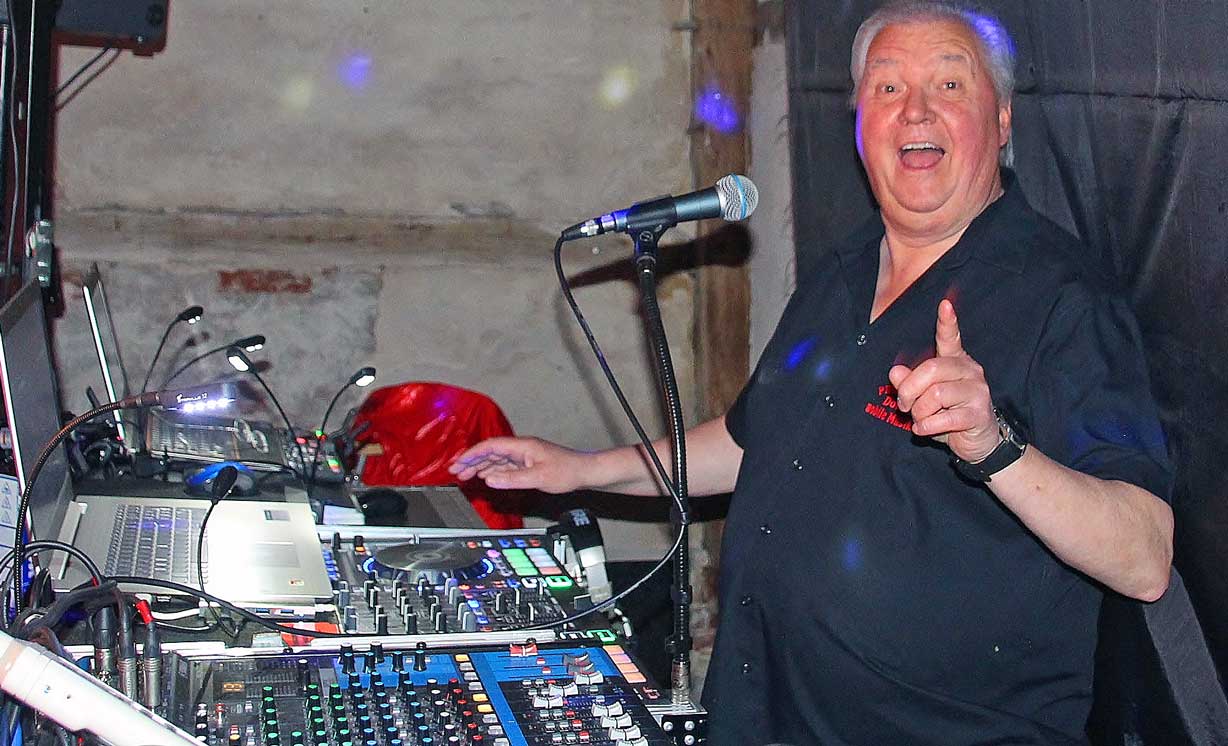 Partystimmung-DJ-Peter-Suttrop