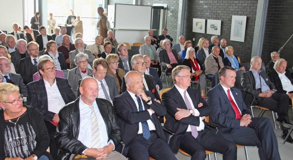 Ausstellung-Mahnwache-Dorsten-Tisa-von-der-Schulenburg