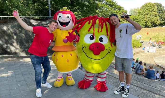 Oliver-Jahnich-und-Nilsen-Familienfest