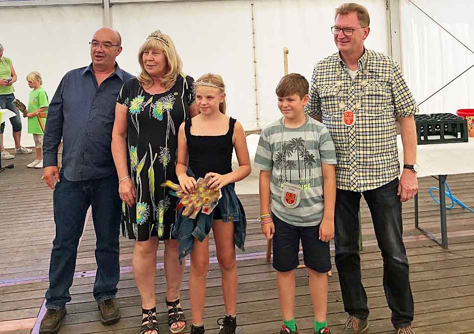 Erstes-Kinderkönigspaar-Holsterhausen-53