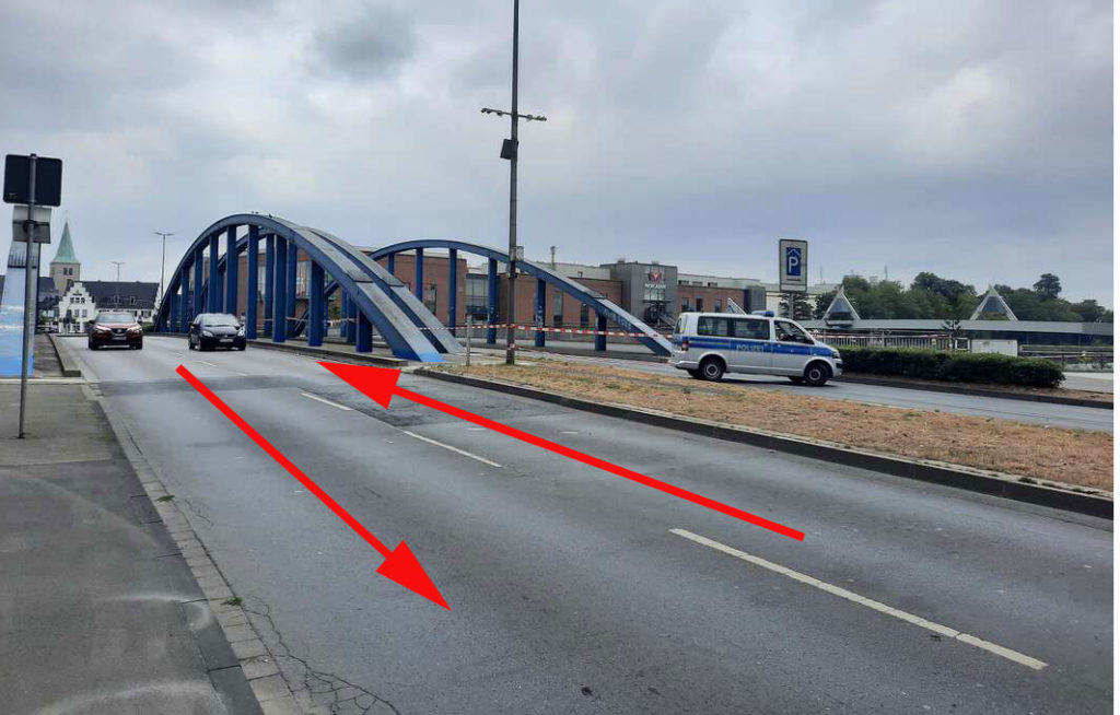 Verkehr-Kanalbrücke-Dorsten-eine-Spur beide Richtungen