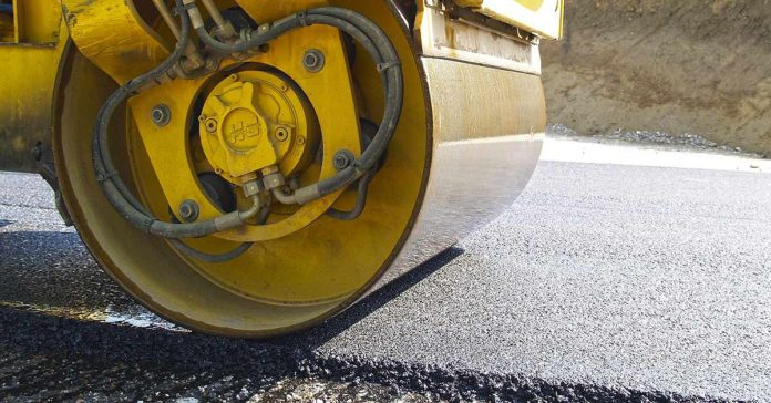 Baustelle Straßenbau Asphalt