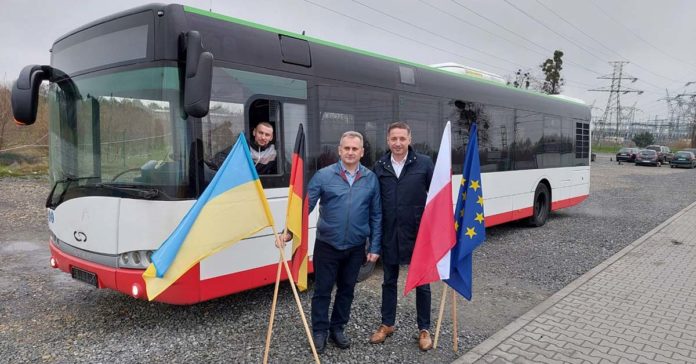 Schulbus für die Ukraine