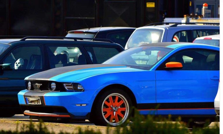 Raser-Car-Freitag