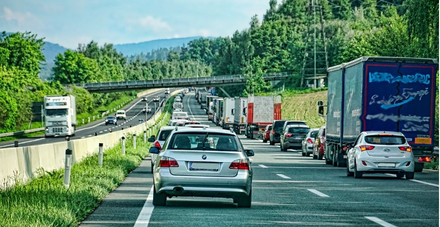 Rettungsgasse Reiseverkehr Urlaub Polizei