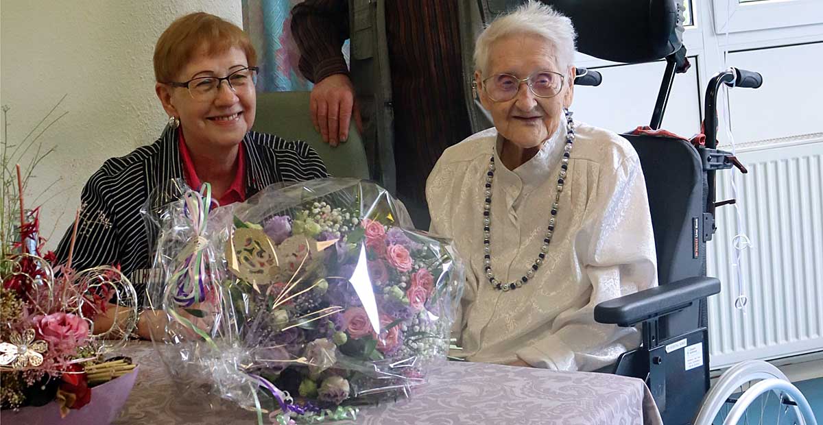 100-Jahre-alt-Geburtstagsfeier