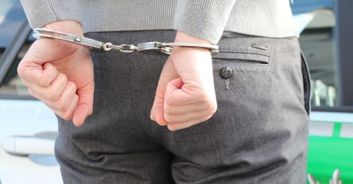 Polizei Festnahme