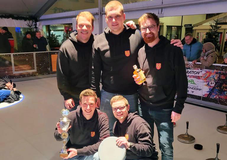 Gewinner-Eistockmasters-Offiziere-Holsterhausen-Dorf