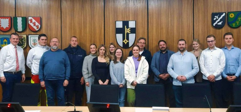 Gratulation-erfolgreiche-Auszubildende Stadt Dorsten 2023