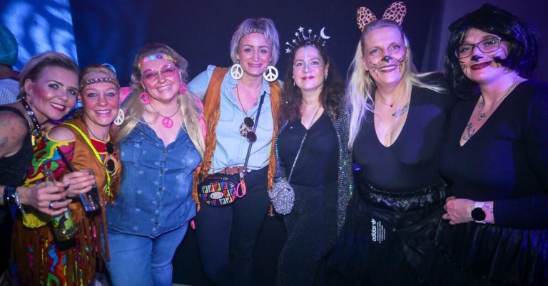 Fotostrecke: Große Weiberfastnacht-Feier in Hervest