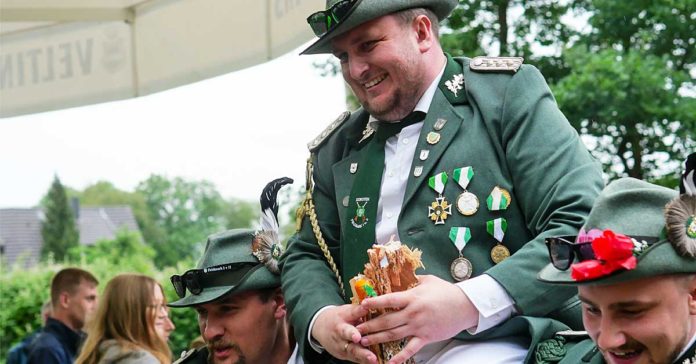 Biervogelkaiser-Feldmarkt-ist-Tim-Balster