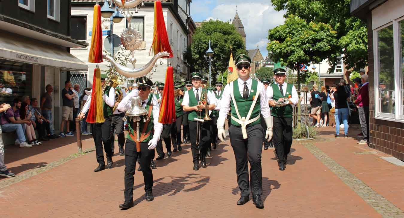 Schützenfest-2024 Festumzug Sonntag-der-Kiliangilden-