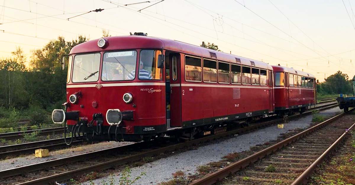 Schienenbus Roter Brummer OnWheels