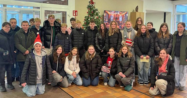 Schüler der Realschule St. Ursula Besuch im Alten- und Pflegeheim St. Anna Dorsten