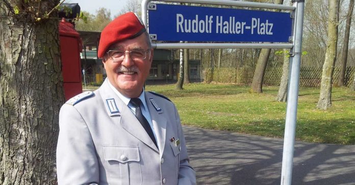 Rudolf Haller Oberst Muna