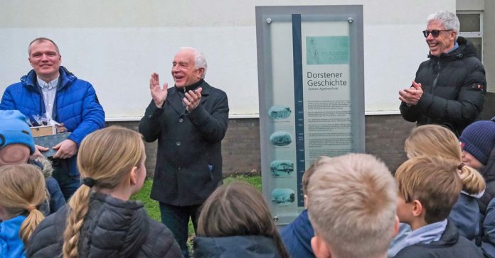 Einweihung Geschichtsstation Agathaschule