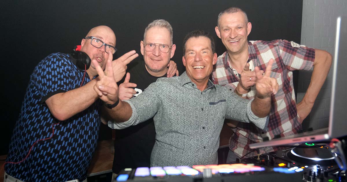 Back 2 the Roots Djs