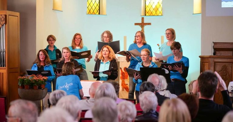 Chorifeen in der Gnadenkirche Wulfen