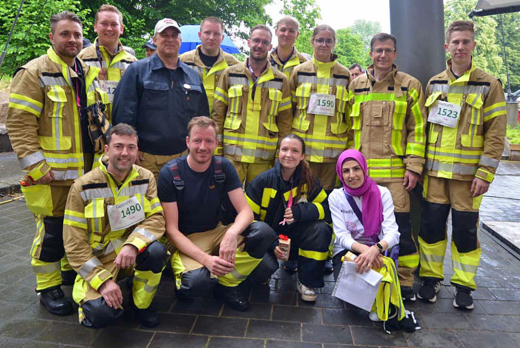 Feuerwehr Dorsten beim Brustkrebslauf Dorsten Maria Lindenhof 2025