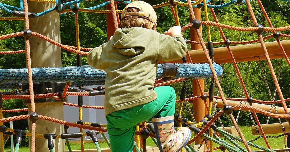 Klettergerüst Spielplatz