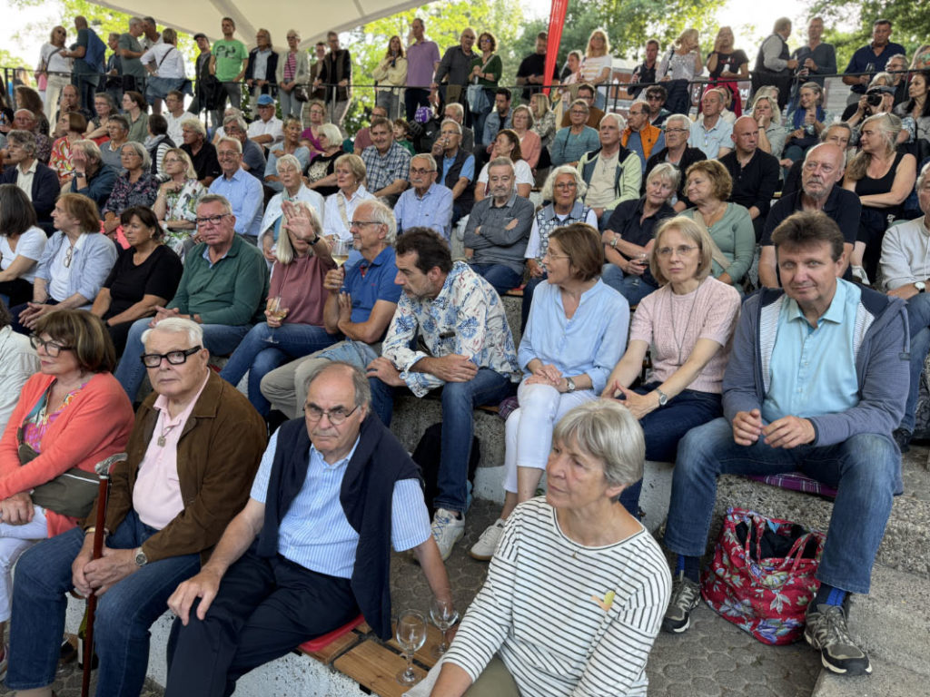 Big Band Dorsten und Spendenübergabe Sparkasse Vest 2025 in der Oude Marie