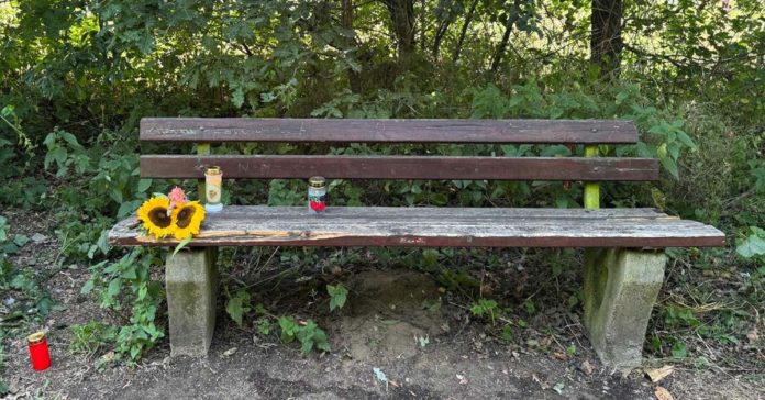 Mord Tote Frau Mutter Kind Leiche Dorsten Holsterhausen Waldfriedhof
