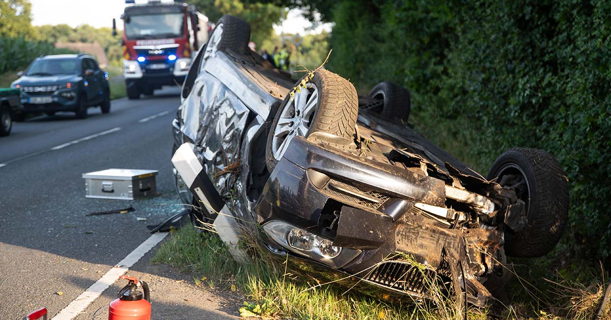 BMW Auto auf Dach überschlag Lembeck