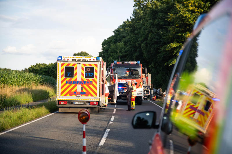 BMW Auto auf Dach überschlag Lembeck
