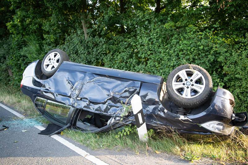 BMW Auto auf Dach überschlag Lembeck