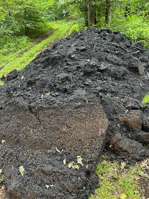 Illegale Asphalt-Entsorgung Tüshausweg