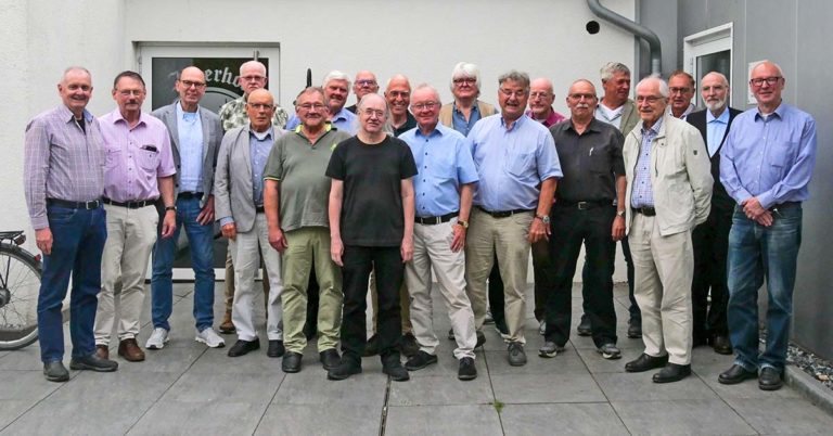 50 Jahre nach Schulabschluss: Ehemalige Petrinum-Schüler feiern Goldenes Abitur