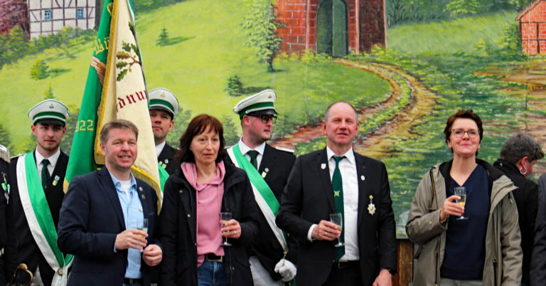 Schützenfestnachfeier mit Sommerspielen in Deuten