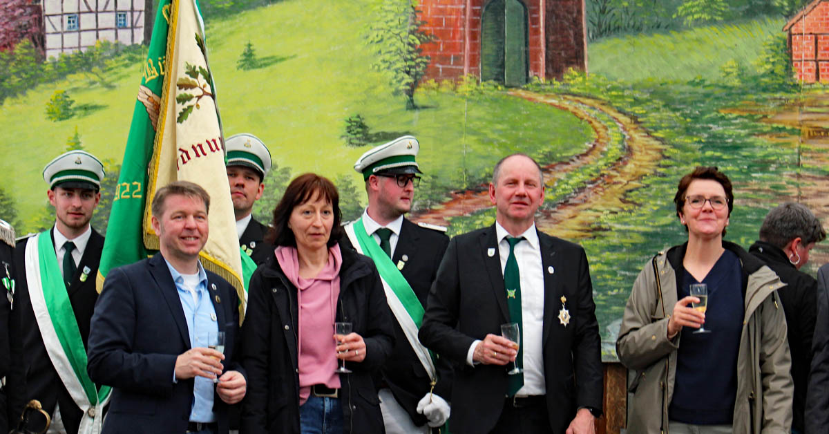 Schützenfestnachfeier mit Sommerspielen in Deuten
