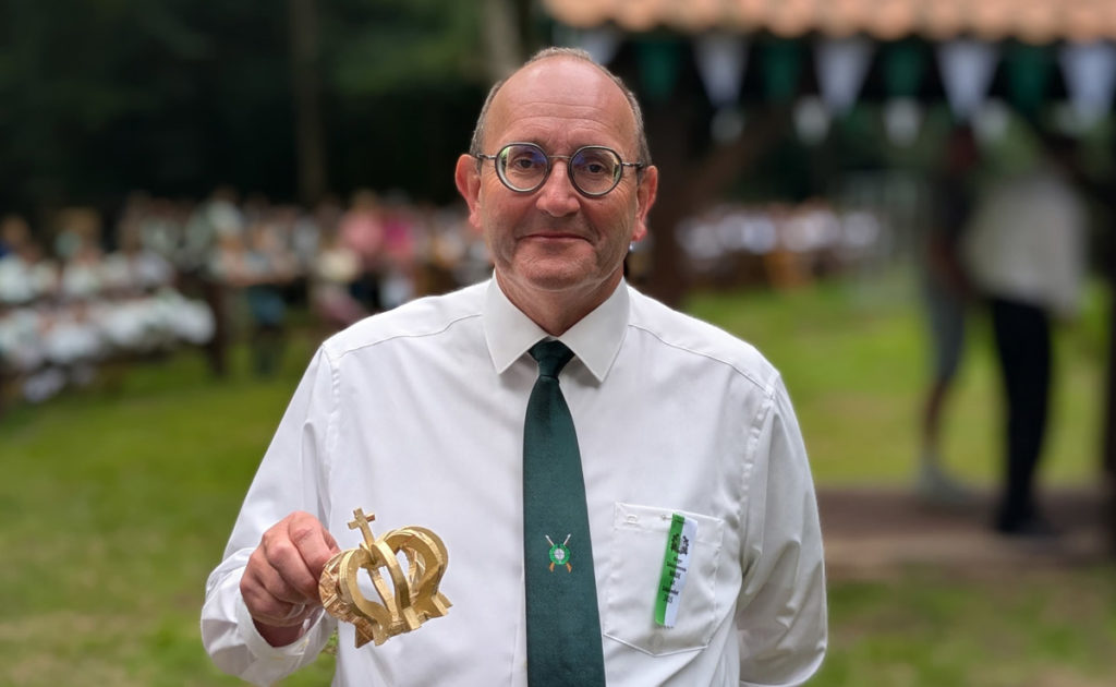Vogelschießen Schützenfest Rhade 2025-Krone Siegfried Höller 