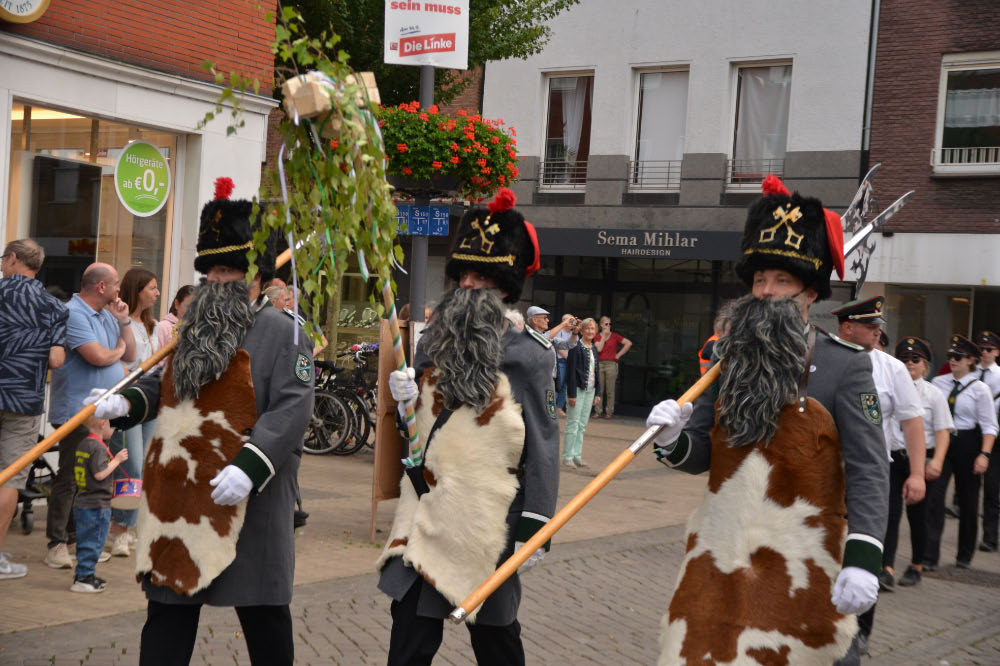 Parade Dorsten 2025 mit Kaiser Horst Jahnich