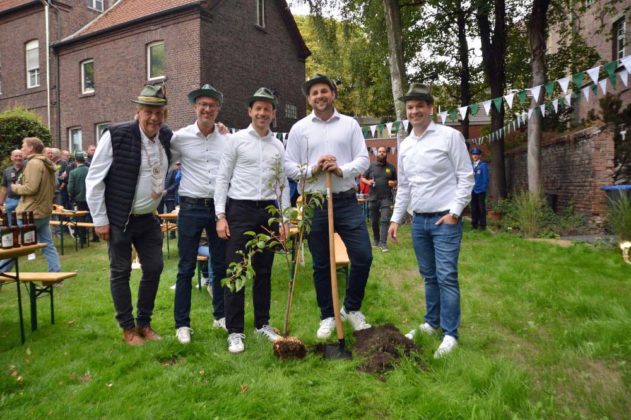 Vorparade Sch&uuml;tzenfest Dorsten-Altstadt 2025