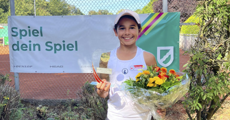 Nachwuchstalent wird NRW-Meisterin im Tennis