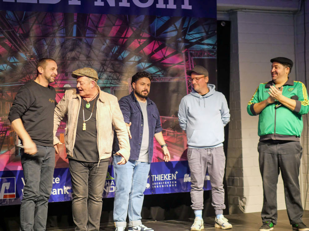 Dorstener Comedy Night von tollwütigen Eichhörnchen und Charles Manson