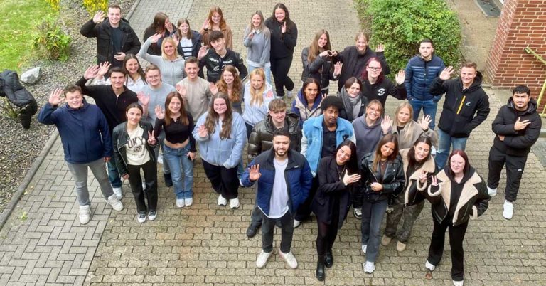 Drei neue Ausbildungskurse am St. Elisabeth Bildungsinstitut in Dorsten gestartet